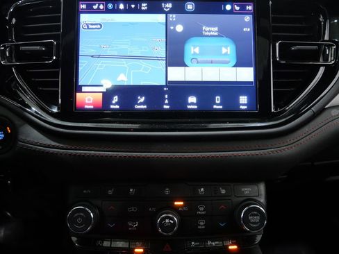 Used 2024 Dodge Durango GT image 21