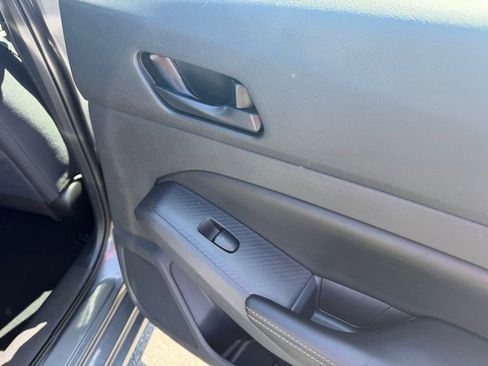 Used 2025 Nissan Altima 2.5 SV image 33