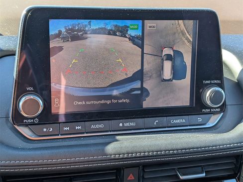 Used 2021 Nissan Rogue SV image 23