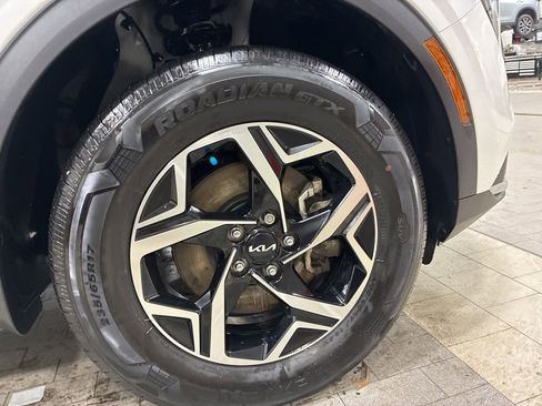 Certified 2023 Kia Sportage LX image 17