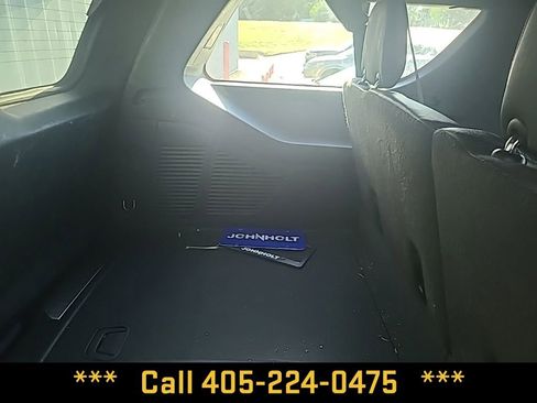 Used 2022 Chevrolet Suburban RST w/ Sport Performance Package AWD/4WD image 20