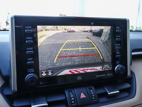 Used 2020 Toyota RAV4 Limited image 26