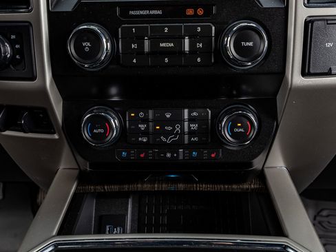 Used 2021 Ford F250 Lariat w/ Lariat Ultimate Package image 26