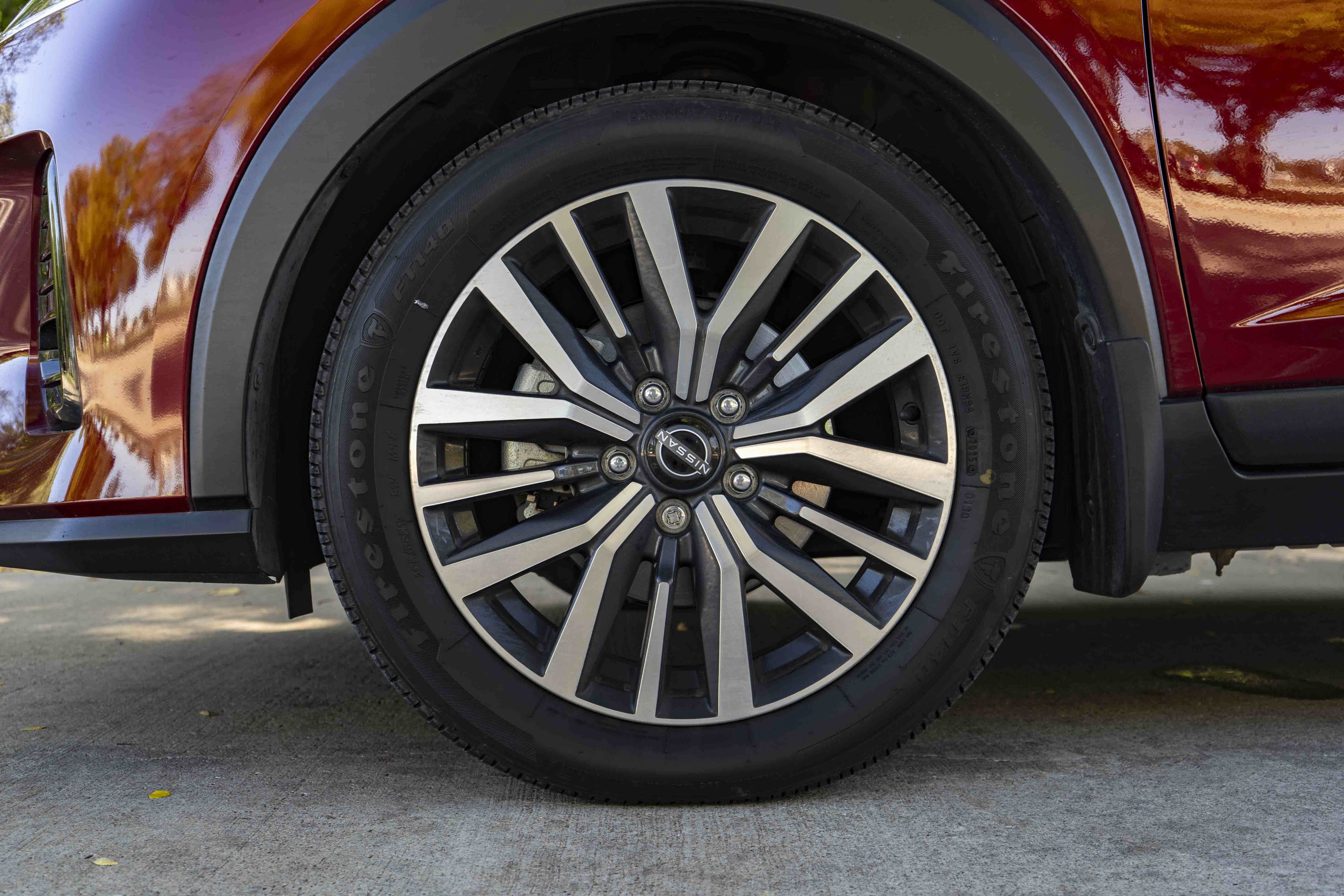 Used 2023 Nissan Kicks SR FWD image 14