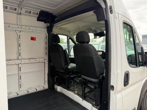 Used 2023 RAM ProMaster 2500 FWD image 30