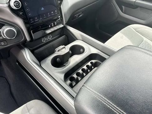 Used 2025 RAM 1500 Big Horn AWD/4WD image 36