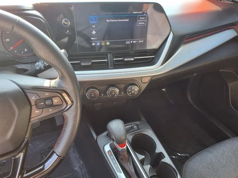 Used 2024 Chevrolet Trax RS w/ Driver Confidence Package image 34