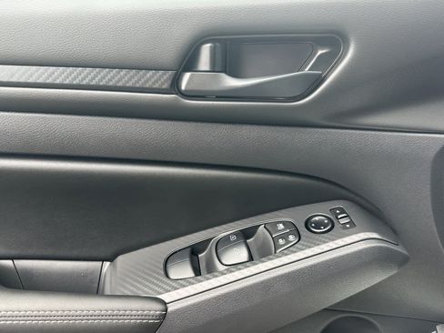 New 2026 Nissan Altima 2.5 SV FWD image 12