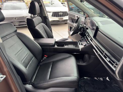 Used 2024 Hyundai Santa Fe Limited image 28