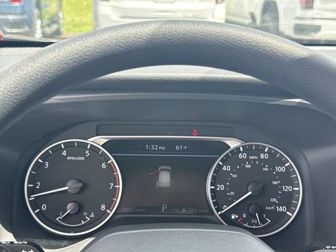 Used 2026 Nissan Rogue S FWD image 15