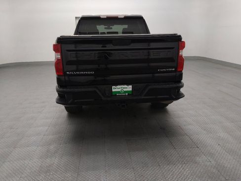 Used 2022 Chevrolet Silverado 1500 Custom RWD image 6