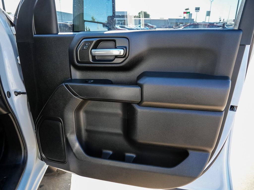 Used 2024 Chevrolet Silverado 2500 Custom w/ Custom Value Package AWD/4WD image 18