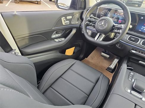 New 2026 Mercedes-Benz GLS 450 4MATIC image 27