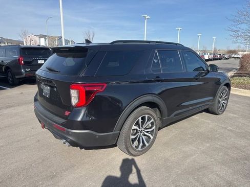 Used 2020 Ford Explorer ST w/ Premium Technology Package image 7