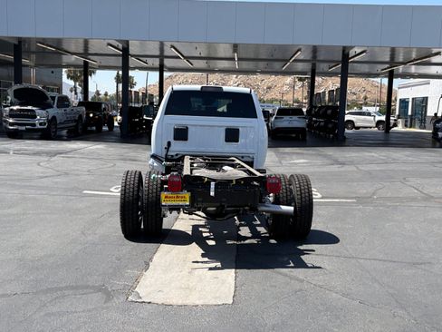 New 2026 RAM 5500 Tradesman w/ Chrome Appearance Group AWD/4WD image 4