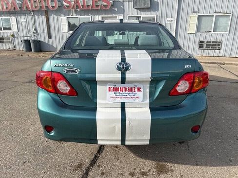 Used 2010 Toyota Corolla LE image 4