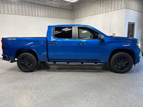 Used 2024 Chevrolet Silverado 1500 Custom w/ Turbomax Blackout Package AWD/4WD image 8