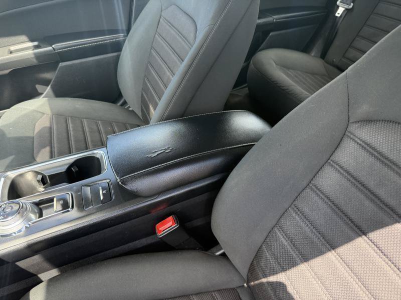 Used 2019 Ford Fusion SE FWD image 14