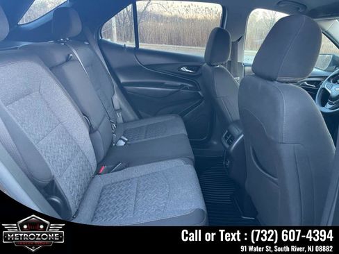 Used 2023 Chevrolet Equinox LT AWD/4WD image 23