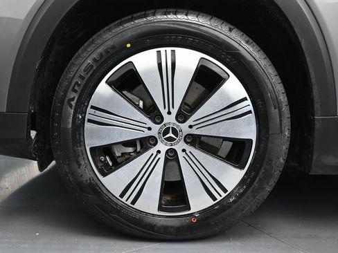 Used 2023 Mercedes-Benz EQB 250+ 250+ w/ Exclusive Package image 11