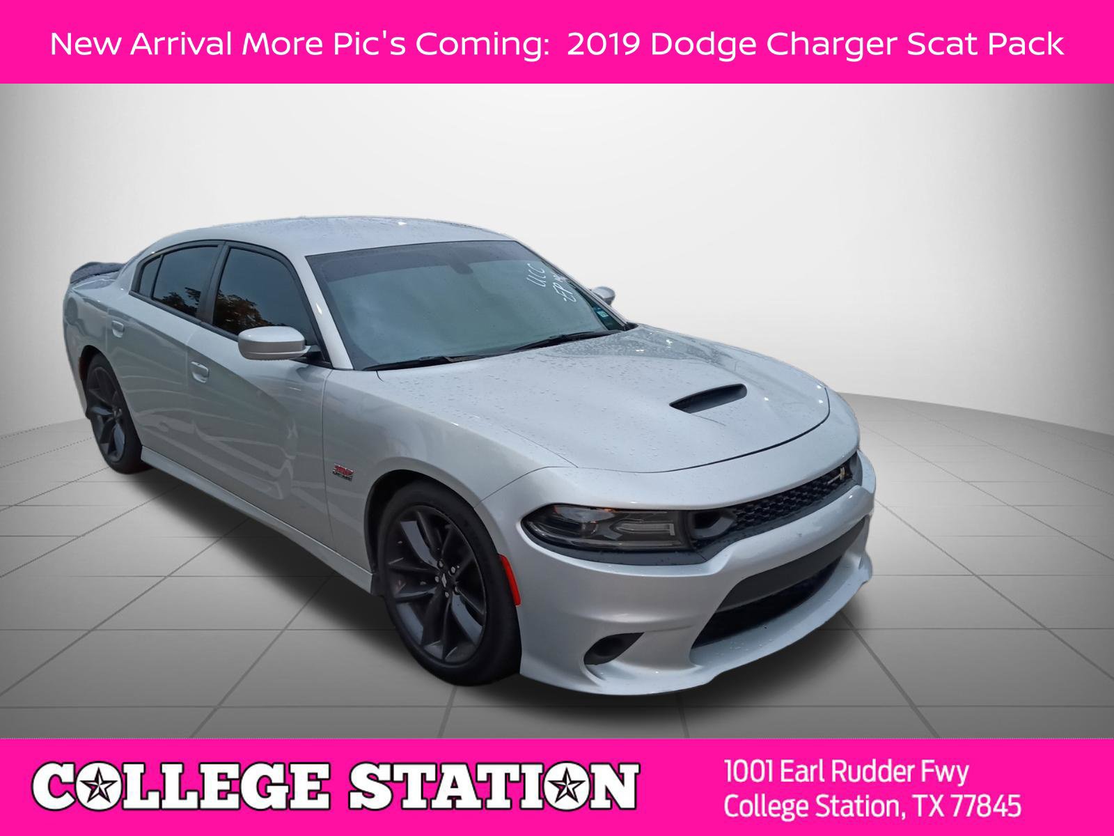Used 2019 Dodge Charger Scat Pack RWD image 1