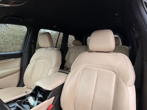 Used 2023 Jeep Grand Cherokee Limited w/ Trailer Tow Prep Group (B) image 12