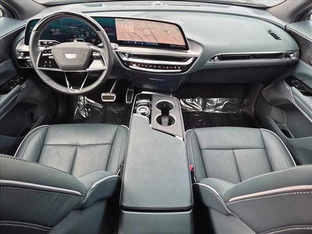 Used 2025 Cadillac Lyriq Luxury w/ Nappa Leather Package RWD image 18