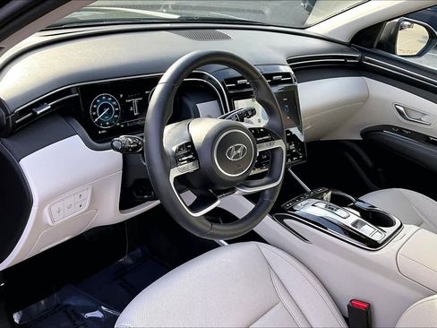 Used 2024 Hyundai Tucson Limited image 17