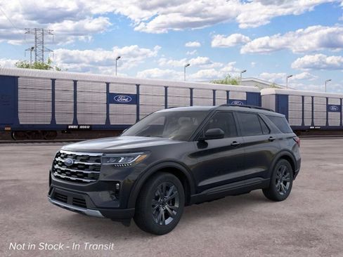 New 2026 Ford Explorer Active w/ Active Comfort Package AWD/4WD image 1