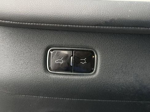 Used 2025 Lincoln Navigator Reserve image 22