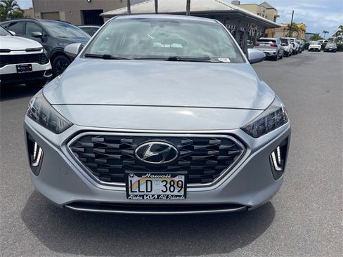 Used 2020 Hyundai Ioniq SEL image 2