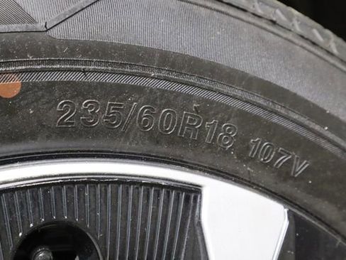 Used 2023 Subaru Solterra AWD image 33