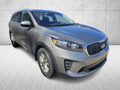 Used 2019 Kia Sorento LX w/ LX Convenience Package