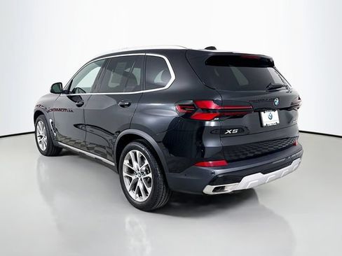 Used 2024 BMW X5 xDrive40i w/ Premium Package AWD/4WD image 5