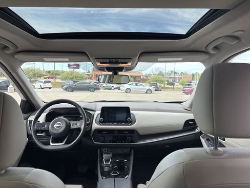 Used 2023 Nissan Rogue SV w/ SV Premium B Package image 36