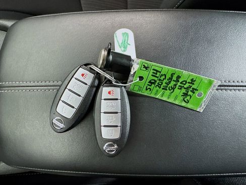 Used 2023 Nissan Sentra SV image 30