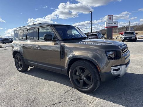 Used 2020 Land Rover Defender 110 SE image 7