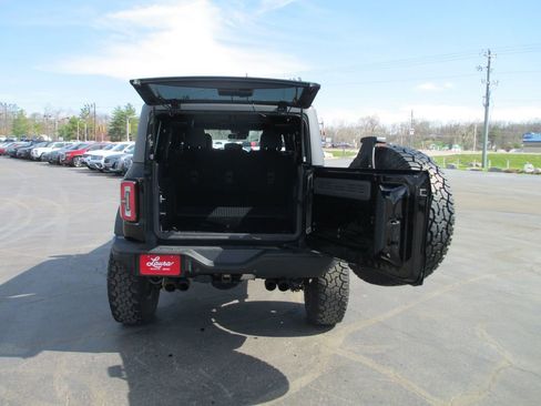 Used 2022 Ford Bronco Badlands image 7