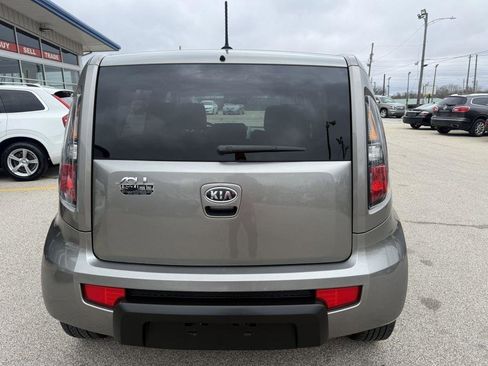 Used 2011 Kia Soul + w/ Audio Pkg FWD image 7
