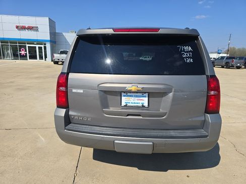 Used 2017 Chevrolet Tahoe LT image 6