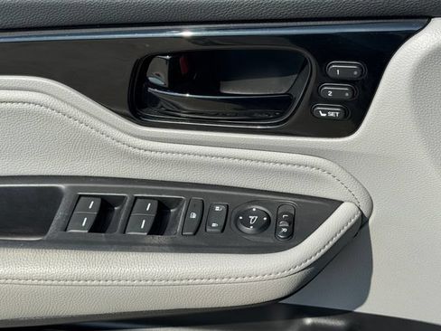 Used 2023 Honda Odyssey Touring image 33