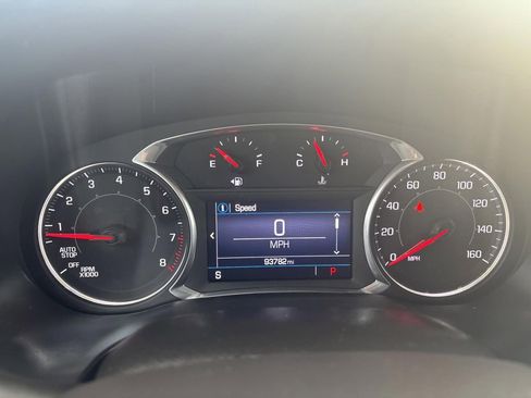 Used 2021 GMC Acadia SLE image 15