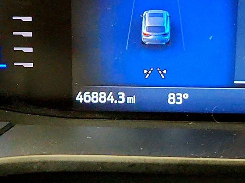 Used 2024 Ford Escape ST-Line w/ Cold Weather Package FWD image 14