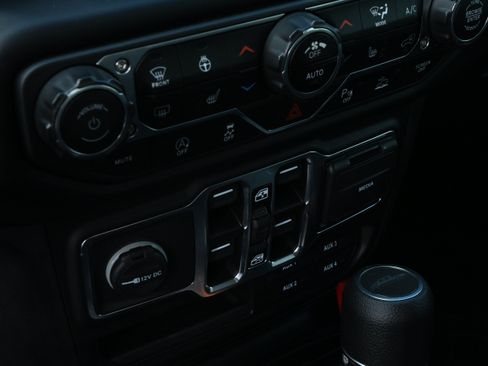Used 2021 Jeep Gladiator Sport AWD/4WD image 25