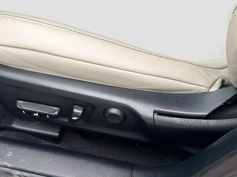 Used 2015 Lexus IS 350 AWD image 17