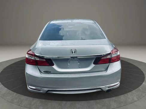Used 2017 Honda Accord EX-L image 4