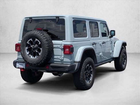 Used 2024 Jeep Wrangler Unlimited Rubicon AWD/4WD image 5