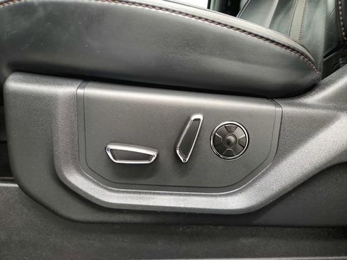 Used 2022 Ford F250 Platinum AWD/4WD image 18