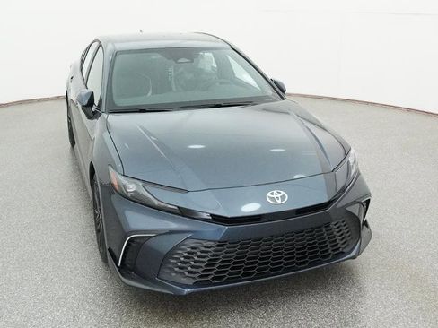 New 2026 Toyota Camry SE image 3