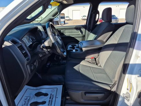 Used 2022 RAM 3500 Tradesman w/ Chrome Appearance Group image 9